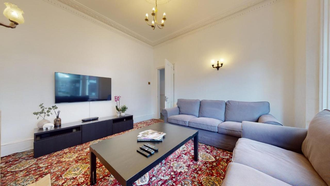 Cheerful 4 Bedroom Victorian House With Back Courtyard Londyn Zewnętrze zdjęcie